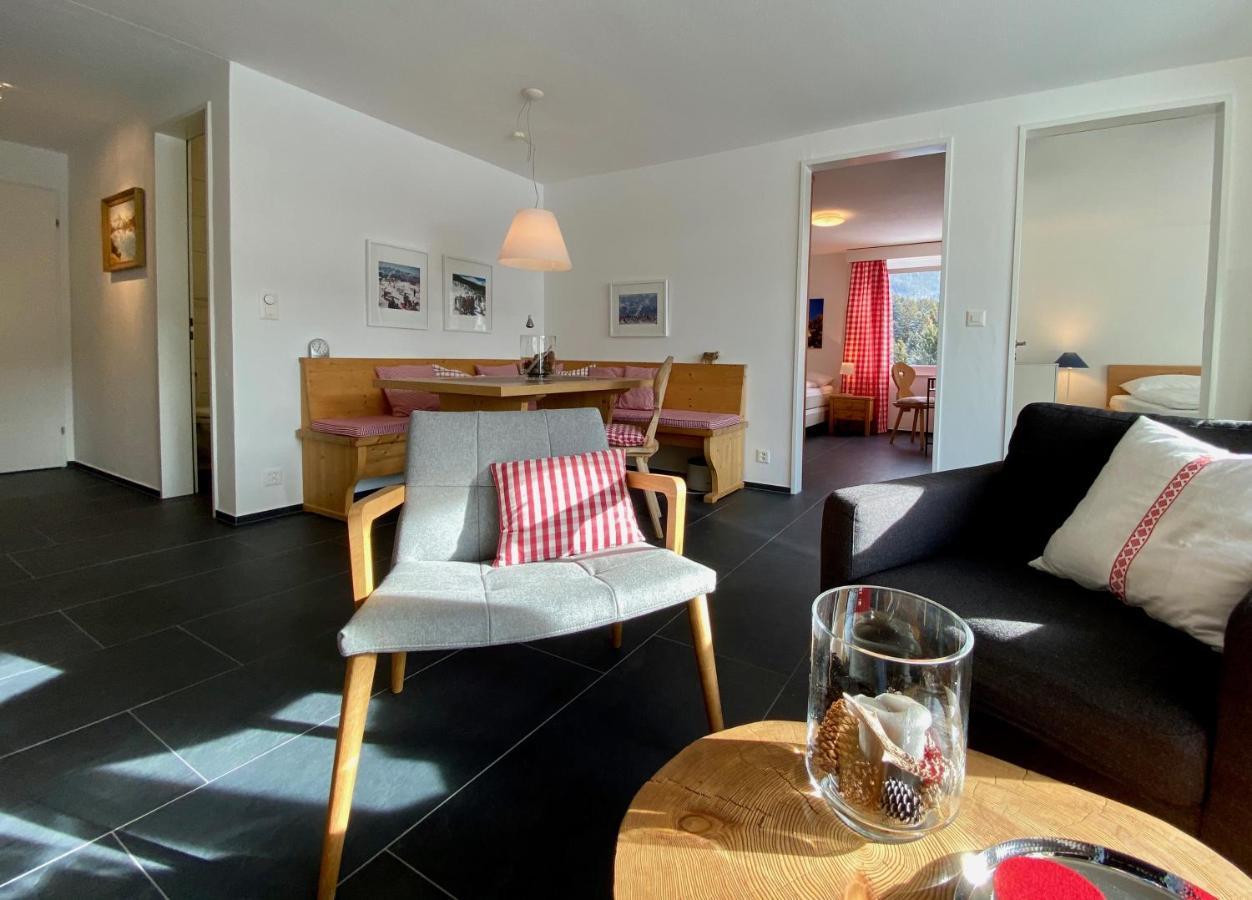 Zuhause In Den Alpen Ihre Ferienwohnung Mit Hallenbad Und Sauna Lenzerheide Bagian luar foto