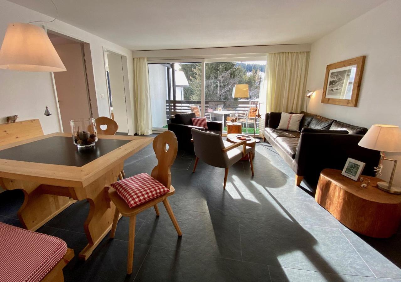 Zuhause In Den Alpen Ihre Ferienwohnung Mit Hallenbad Und Sauna Lenzerheide Bagian luar foto