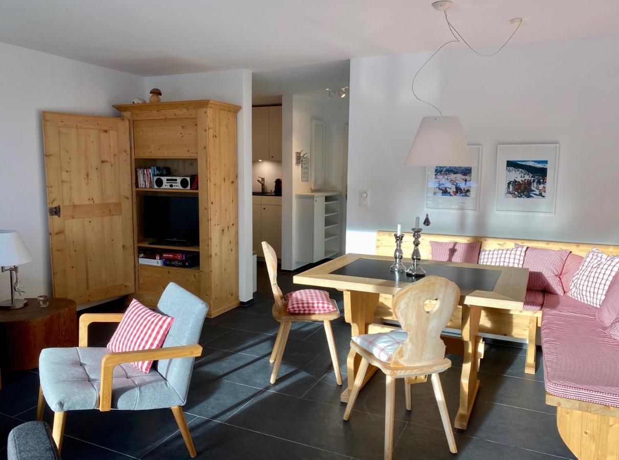 Zuhause In Den Alpen Ihre Ferienwohnung Mit Hallenbad Und Sauna Lenzerheide Bagian luar foto