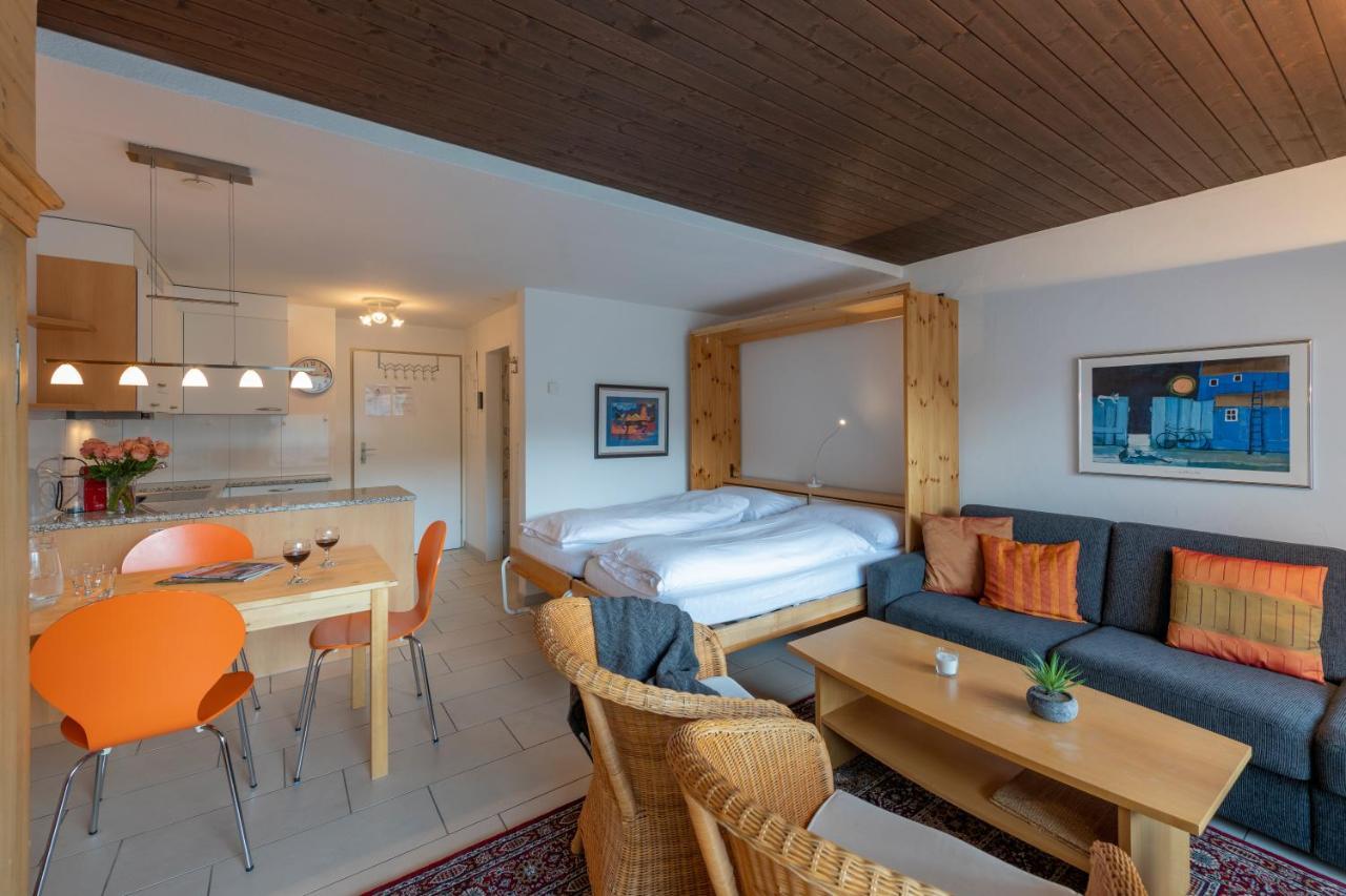 Zuhause In Den Alpen Ihre Ferienwohnung Mit Hallenbad Und Sauna Lenzerheide Bagian luar foto