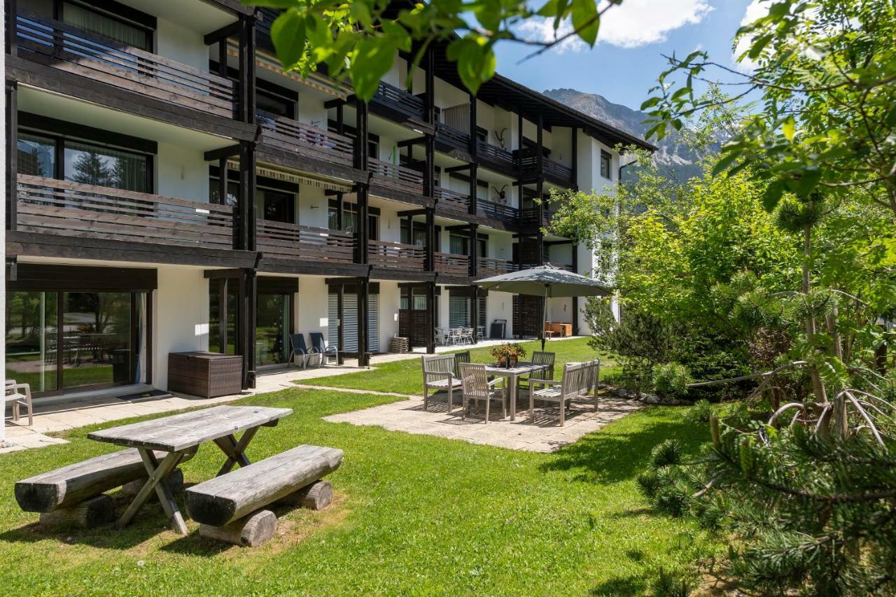 Zuhause In Den Alpen Ihre Ferienwohnung Mit Hallenbad Und Sauna Lenzerheide Bagian luar foto