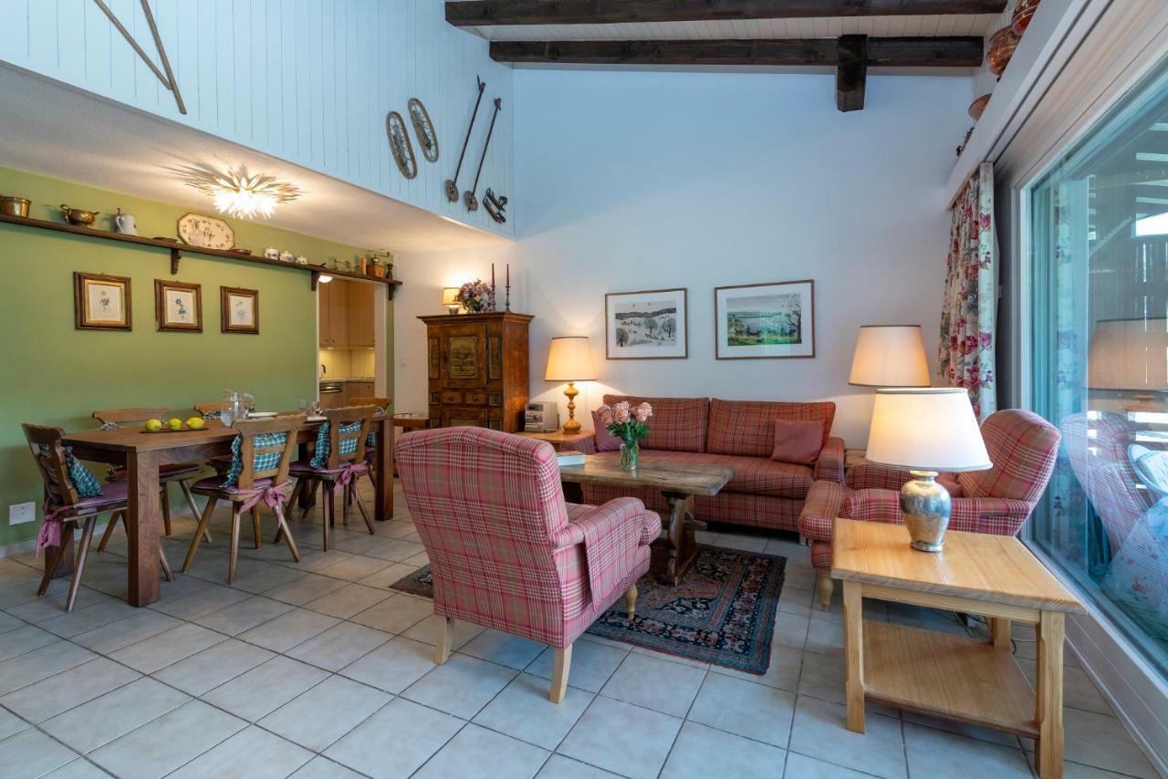 Zuhause In Den Alpen Ihre Ferienwohnung Mit Hallenbad Und Sauna Lenzerheide Bagian luar foto