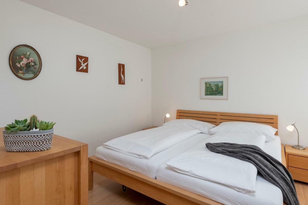 Zuhause In Den Alpen Ihre Ferienwohnung Mit Hallenbad Und Sauna Lenzerheide Bagian luar foto