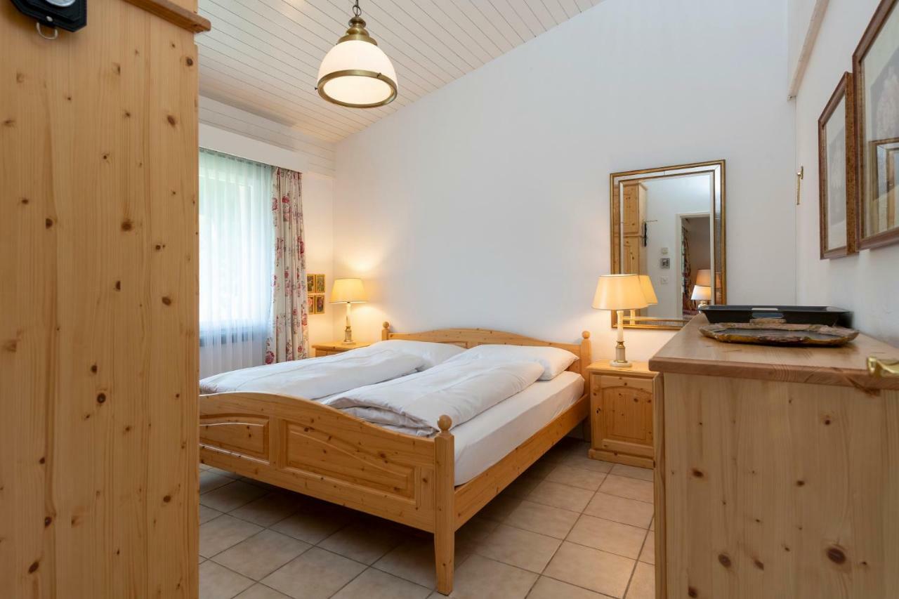 Zuhause In Den Alpen Ihre Ferienwohnung Mit Hallenbad Und Sauna Lenzerheide Bagian luar foto