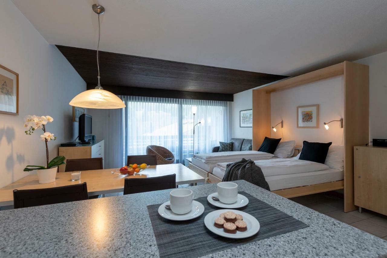 Zuhause In Den Alpen Ihre Ferienwohnung Mit Hallenbad Und Sauna Lenzerheide Bagian luar foto