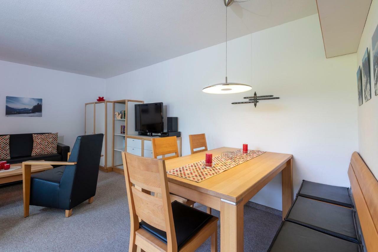 Zuhause In Den Alpen Ihre Ferienwohnung Mit Hallenbad Und Sauna Lenzerheide Bagian luar foto