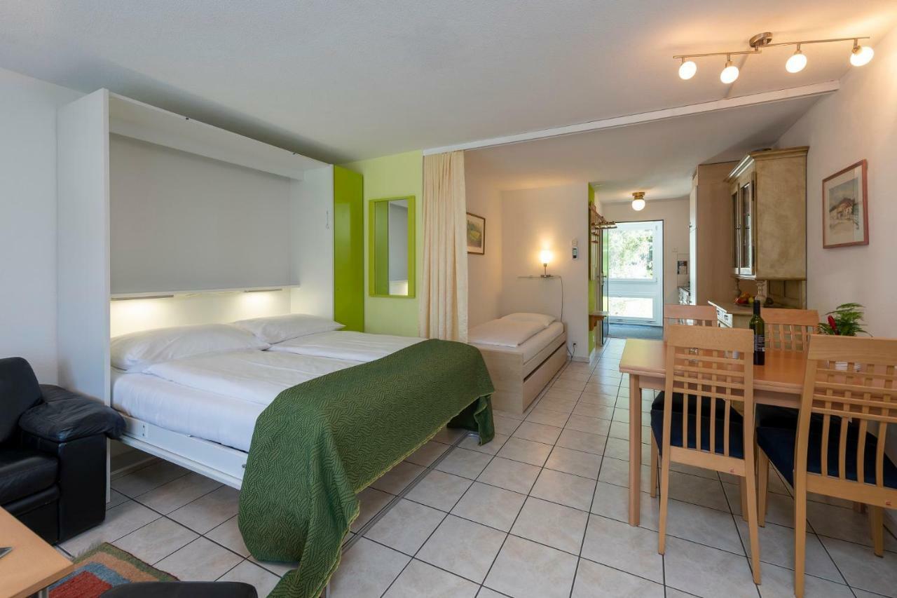 Zuhause In Den Alpen Ihre Ferienwohnung Mit Hallenbad Und Sauna Lenzerheide Bagian luar foto