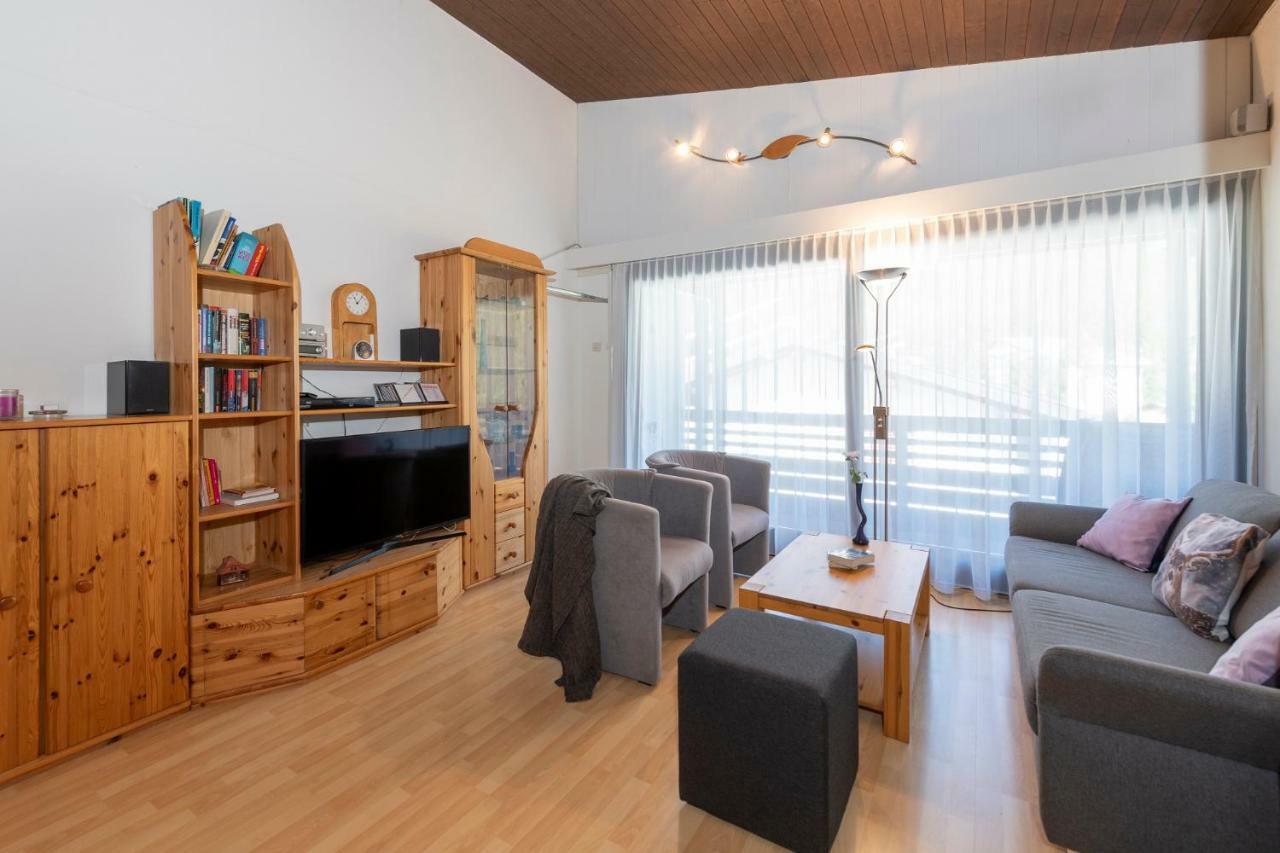 Zuhause In Den Alpen Ihre Ferienwohnung Mit Hallenbad Und Sauna Lenzerheide Bagian luar foto
