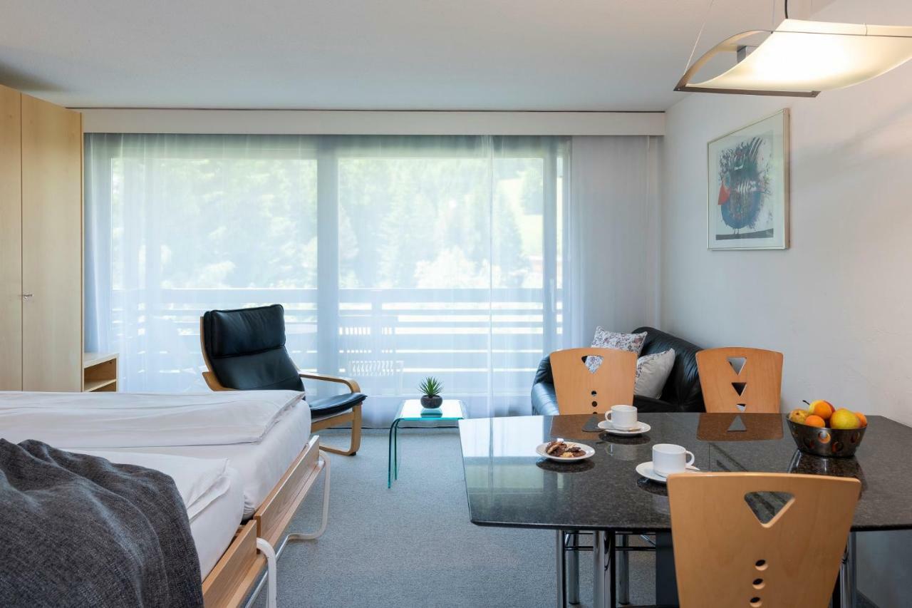 Zuhause In Den Alpen Ihre Ferienwohnung Mit Hallenbad Und Sauna Lenzerheide Bagian luar foto