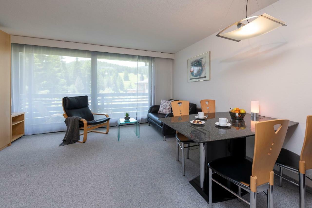 Zuhause In Den Alpen Ihre Ferienwohnung Mit Hallenbad Und Sauna Lenzerheide Bagian luar foto