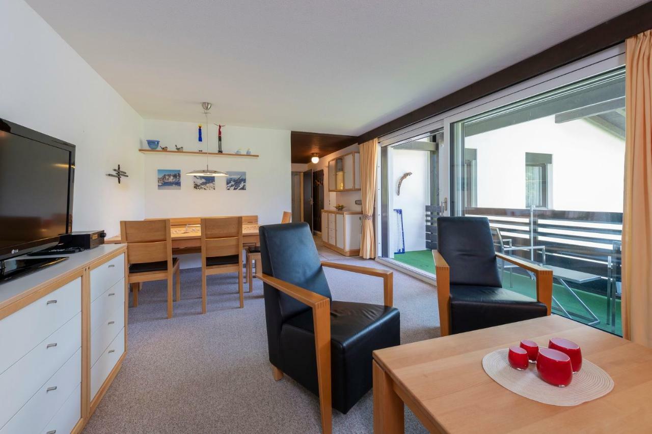 Zuhause In Den Alpen Ihre Ferienwohnung Mit Hallenbad Und Sauna Lenzerheide Bagian luar foto