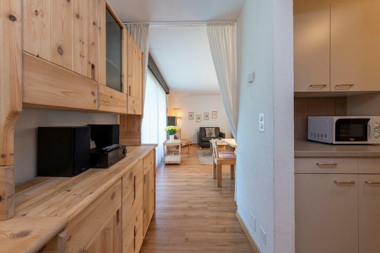 Zuhause In Den Alpen Ihre Ferienwohnung Mit Hallenbad Und Sauna Lenzerheide Bagian luar foto