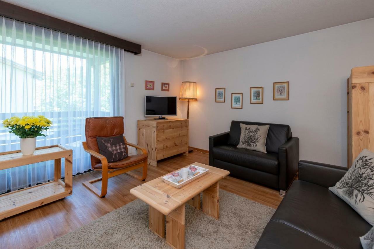 Zuhause In Den Alpen Ihre Ferienwohnung Mit Hallenbad Und Sauna Lenzerheide Bagian luar foto