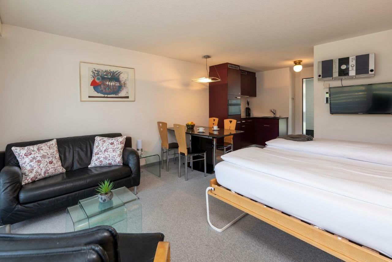 Zuhause In Den Alpen Ihre Ferienwohnung Mit Hallenbad Und Sauna Lenzerheide Bagian luar foto