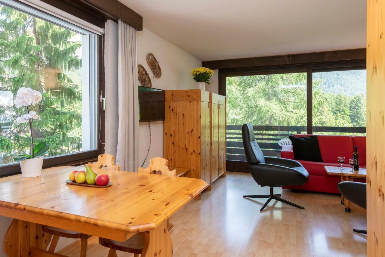 Zuhause In Den Alpen Ihre Ferienwohnung Mit Hallenbad Und Sauna Lenzerheide Bagian luar foto